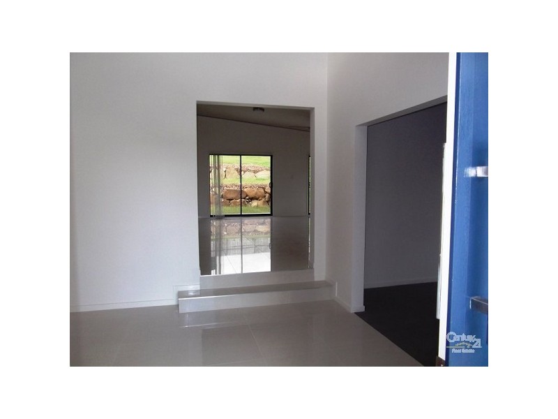 18 Sundew Crescent, Upper Coomera QLD 4209