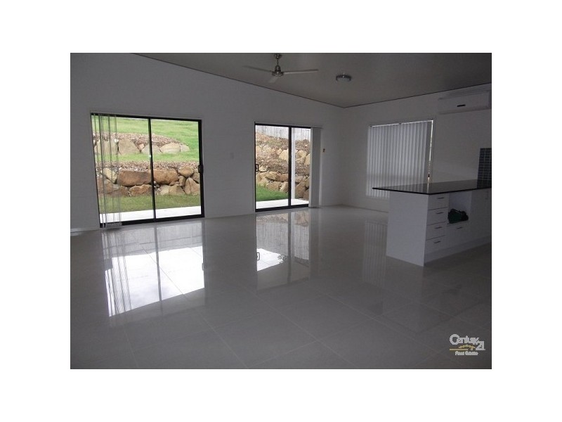 18 Sundew Crescent, Upper Coomera QLD 4209