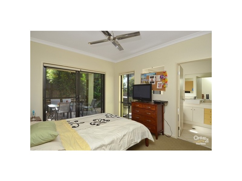 4/445 Pine Ridge Road, Runaway Bay QLD 4216