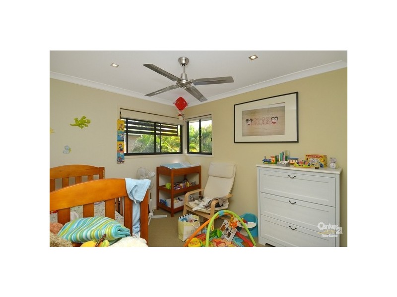 4/445 Pine Ridge Road, Runaway Bay QLD 4216