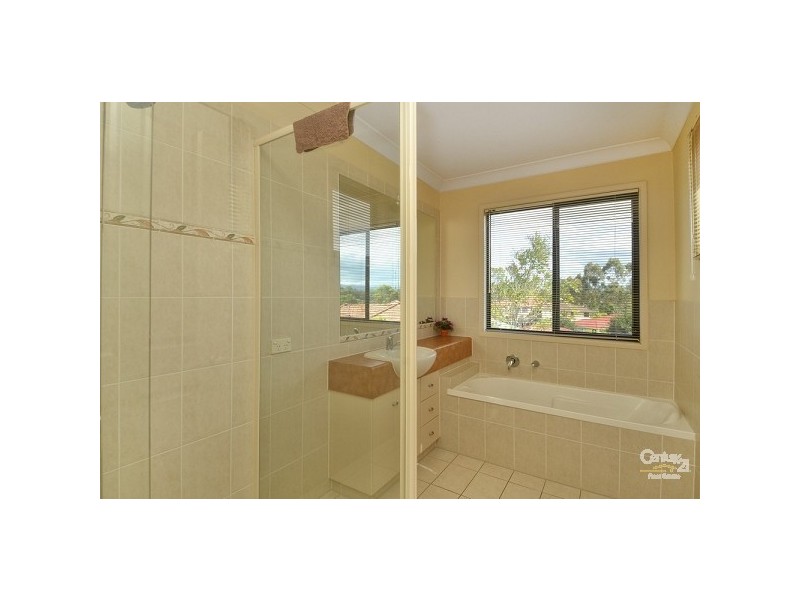 12 Josh Court, Ashmore QLD 4214