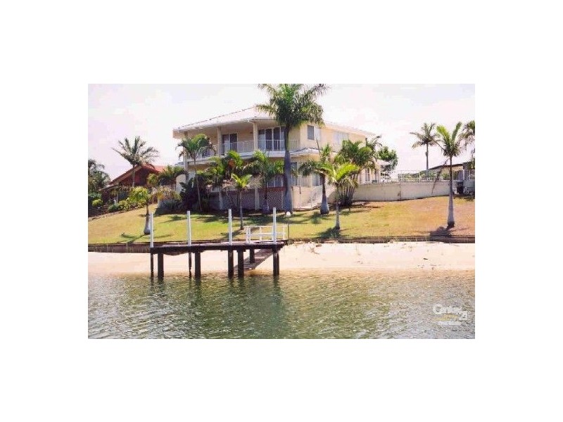 7 Braemer Court, Benowa QLD 4217