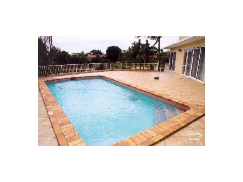 7 Braemer Court, Benowa QLD 4217