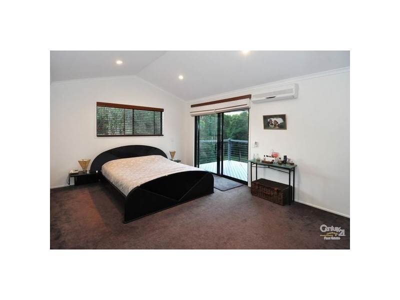 17 The Oval Drive, Mount Nathan QLD 4211