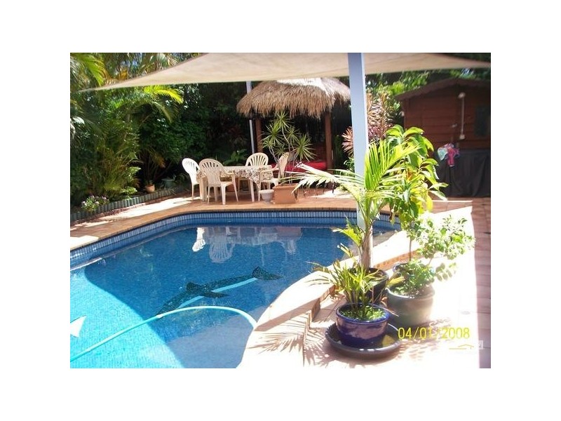 22 Dabchick Avenue, Burleigh Waters QLD 4220