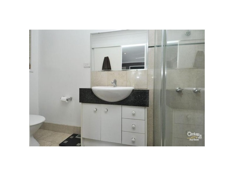 132 Markeri Street, Mermaid Waters QLD 4218