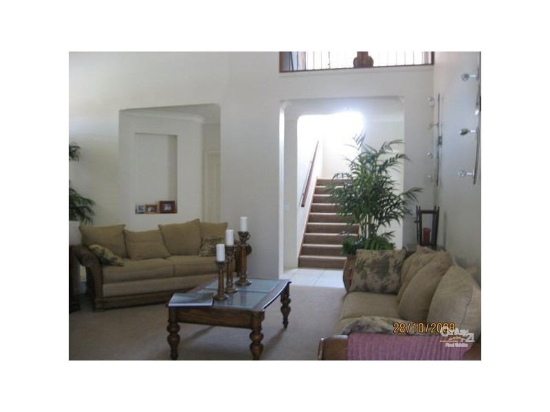 38 Gerona Circuit, Varsity Lakes QLD 4227