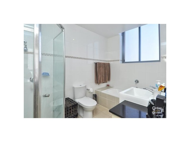 1401/18 Cypress Avenue ‘Solaire’, Surfers Paradise QLD 4217