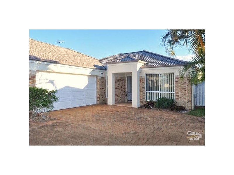 8 Bella Donna Place, Robina QLD 4226