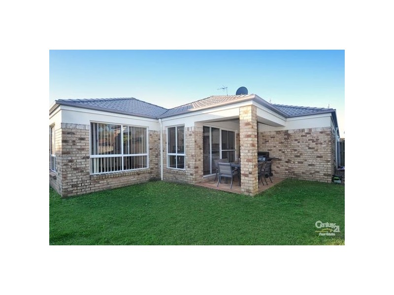 8 Bella Donna Place, Robina QLD 4226