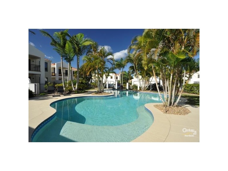 8885 ‘Villa Casablanca’ Magnolia Drive East, Hope Island QLD 4212