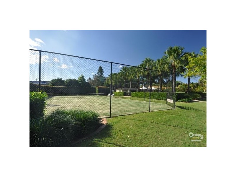 8885 ‘Villa Casablanca’ Magnolia Drive East, Hope Island QLD 4212