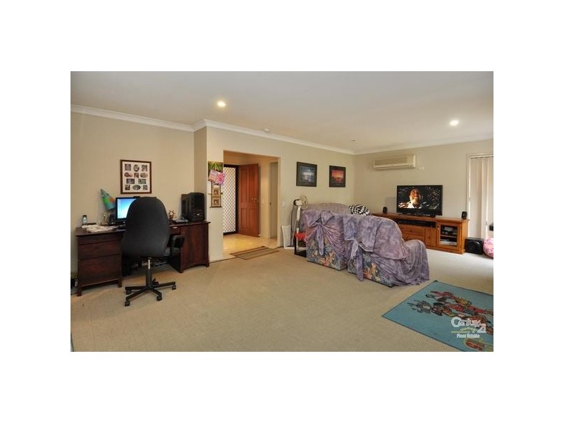 17 Dunstan Drive, Robina QLD 4226