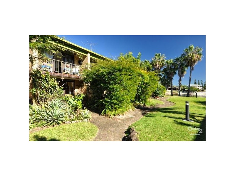 13/9 Jodie Court, Mermaid Waters QLD 4218