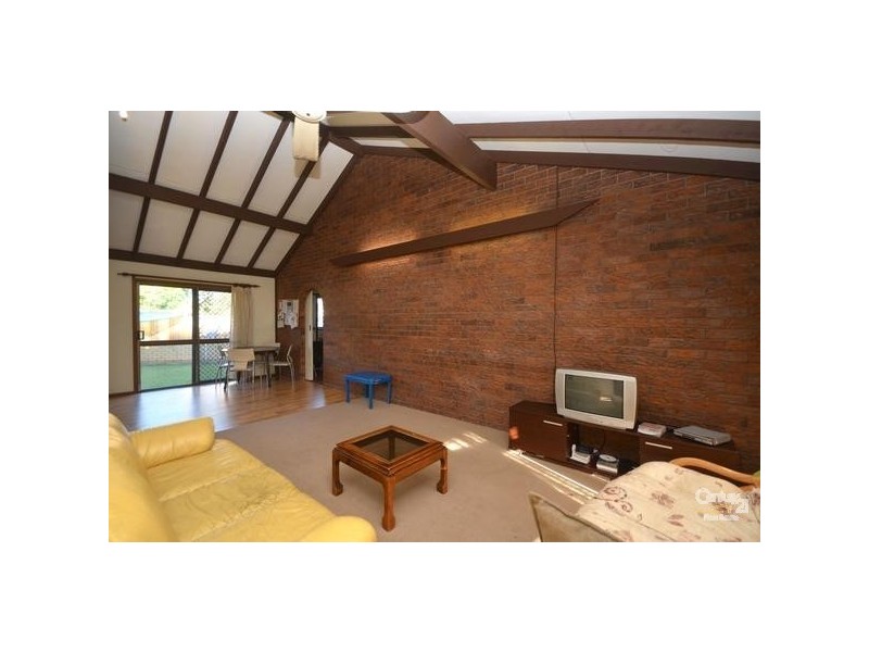 115 Chainey Avenue, Miami QLD 4220