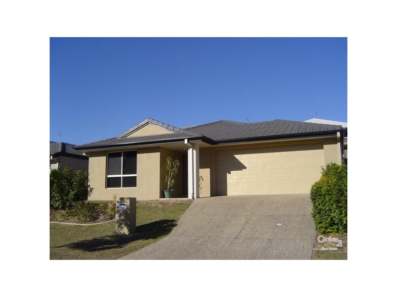 8 Bonner Court, Pacific Pines QLD 4211