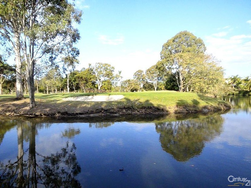 96/125 (Bradford South 4) Santa Cruz Bvd, Clear Island Waters QLD 4226