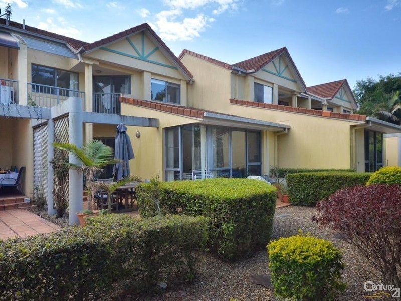 96/125 (Bradford South 4) Santa Cruz Bvd, Clear Island Waters QLD 4226