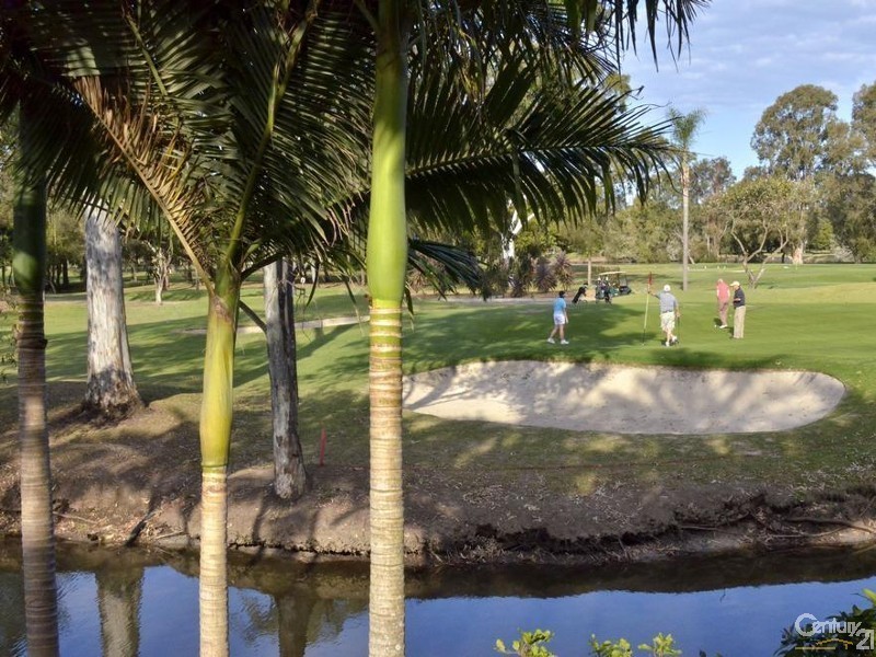 96/125 (Bradford South 4) Santa Cruz Bvd, Clear Island Waters QLD 4226