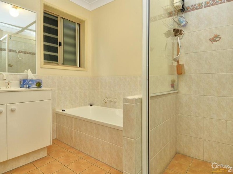 80 Inwood Cct, Merrimac QLD 4226