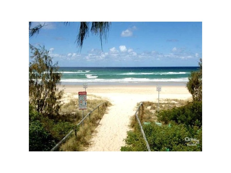 18 Symonds Road, Burleigh Heads QLD 4220