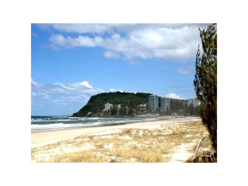 18 Symonds Road, Burleigh Heads QLD 4220