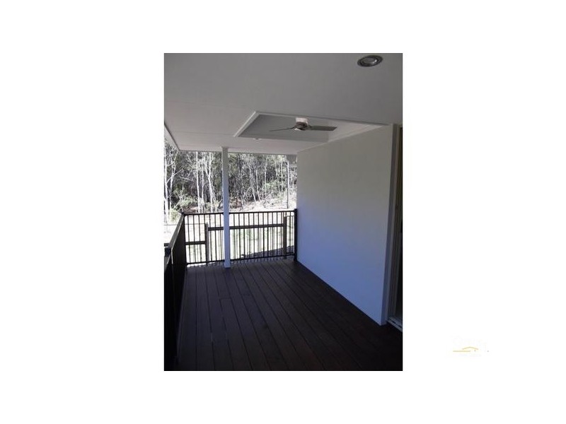 16 Allington Circuit, Maudsland QLD 4210