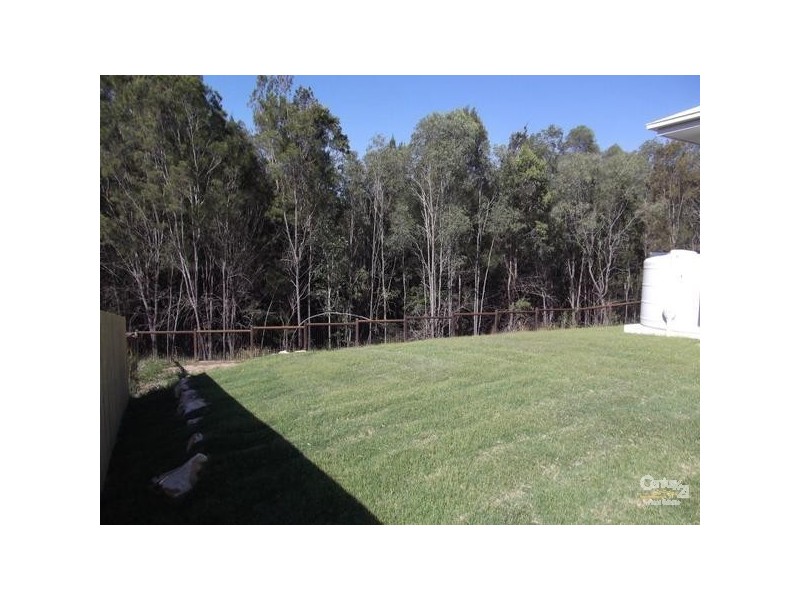 16 Allington Circuit, Maudsland QLD 4210