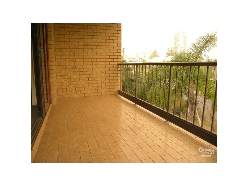 5/21 Australia Ave, Broadbeach QLD 4218
