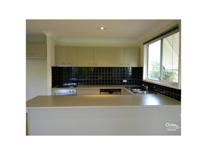 4/7 Sunset Blvd, Surfers Paradise QLD 4217