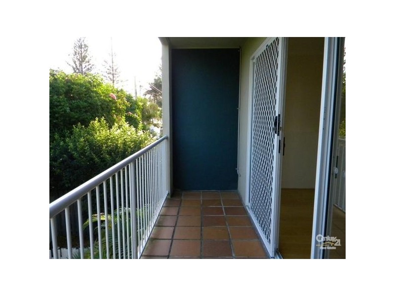 4/7 Sunset Blvd, Surfers Paradise QLD 4217