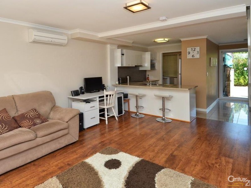 7/9 Aquila Court, Mermaid Waters QLD 4218