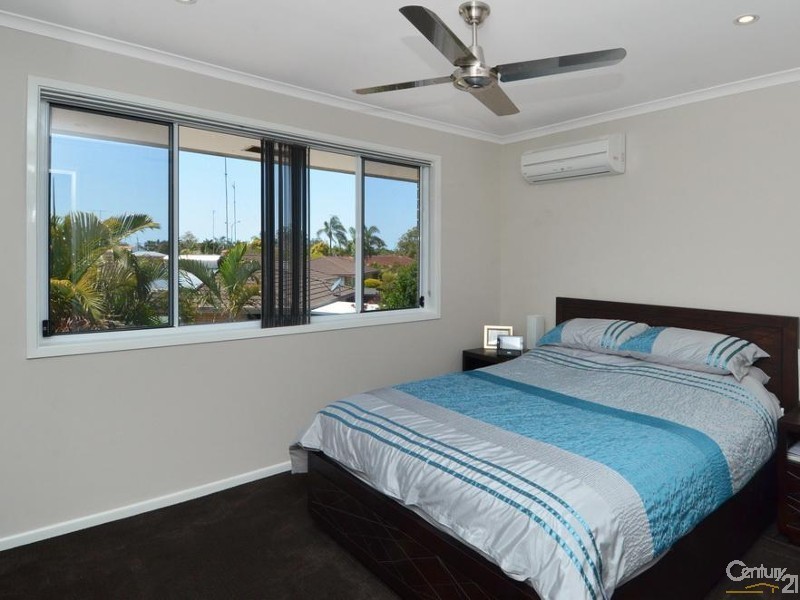 7/9 Aquila Court, Mermaid Waters QLD 4218