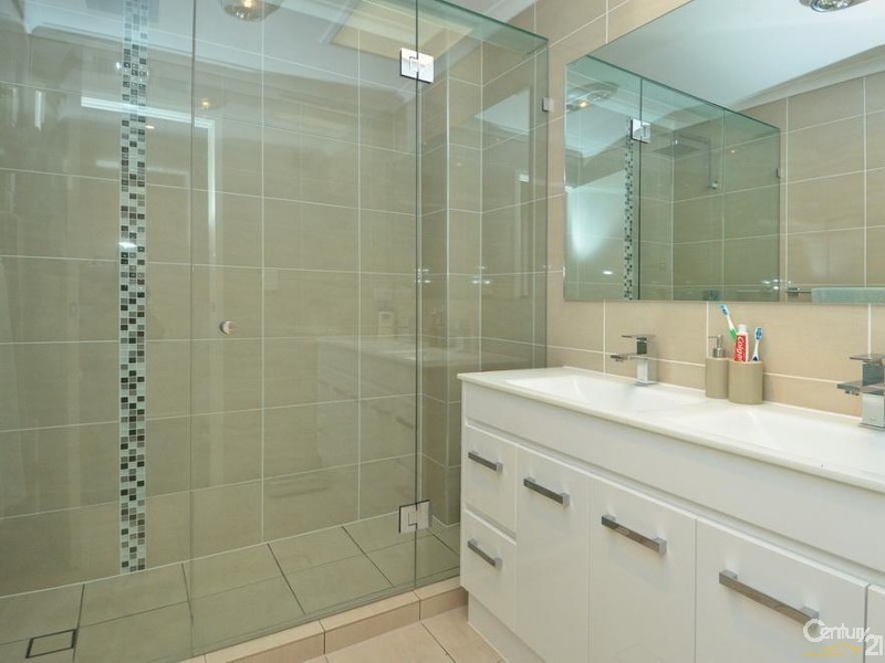 7/9 Aquila Court, Mermaid Waters QLD 4218