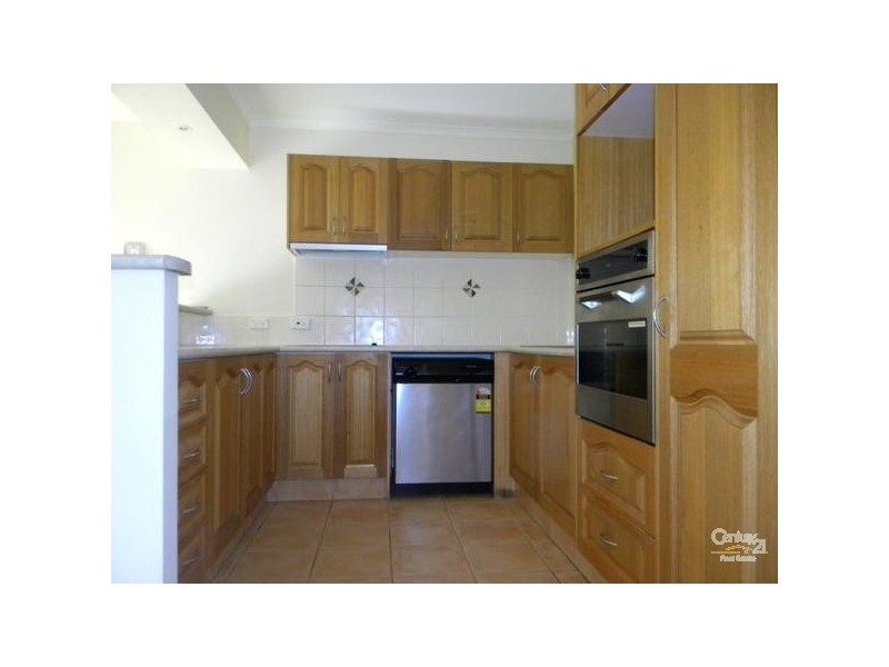 8/39 Pine Valley Drive, Robina QLD 4226