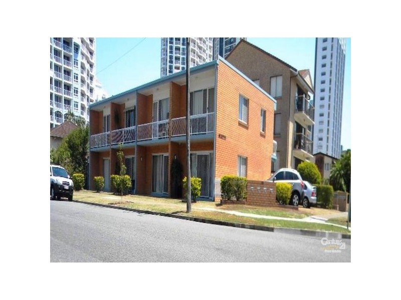2/23 Alexandra Avenue, Broadbeach QLD 4218