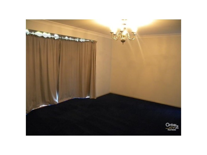 6 Range Court, Arundel QLD 4214