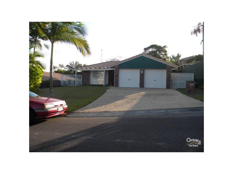 6 Range Court, Arundel QLD 4214