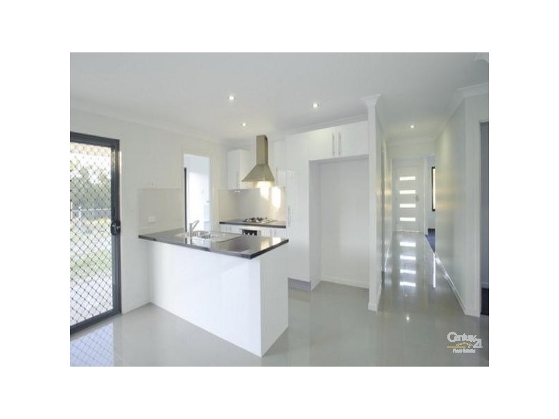 22 Hanover Drive, Pimpama QLD 4209