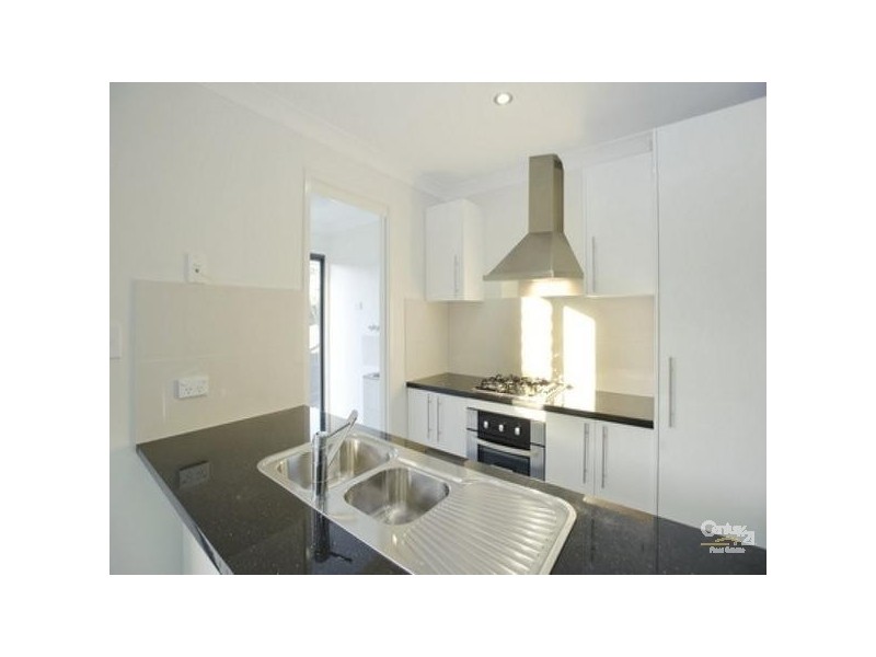 2 Hanover Drive, Pimpama QLD 4209