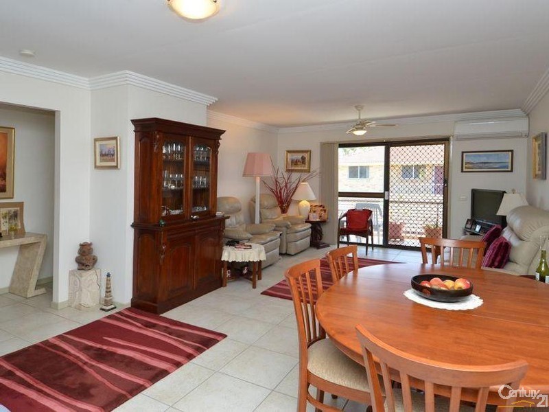 4/14 Christina Court, Mermaid Waters QLD 4218