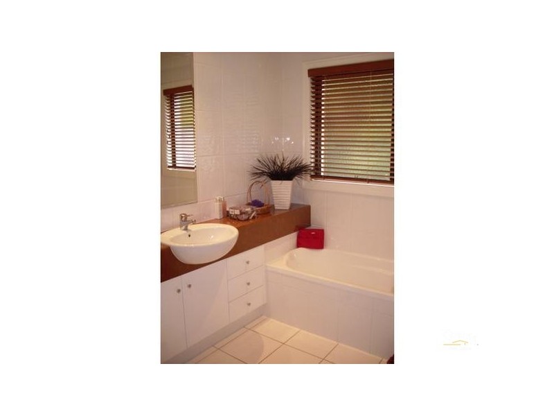 2015  Gracemere Gardens Circuit, Hope Island QLD 4212