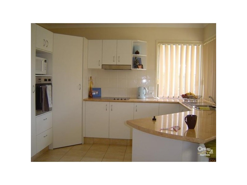 12 Coonowrin Street, Pacific Pines QLD 4211