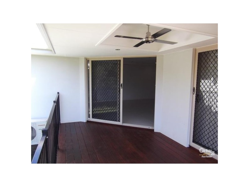 18 Allington Circuit, Maudsland QLD 4210