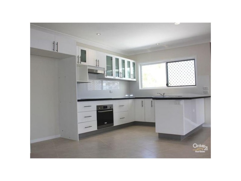 6a Mullingar Place, Carrara QLD 4211