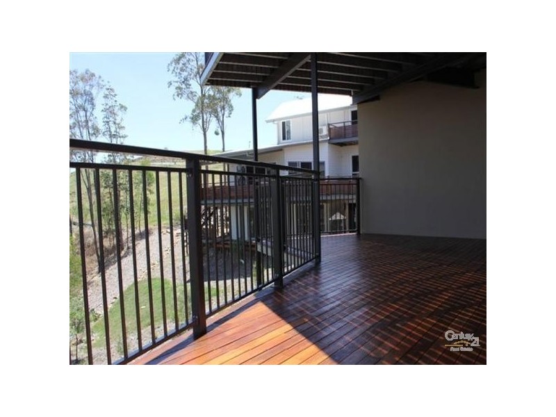 6b Mullingar Place, Carrara QLD 4211