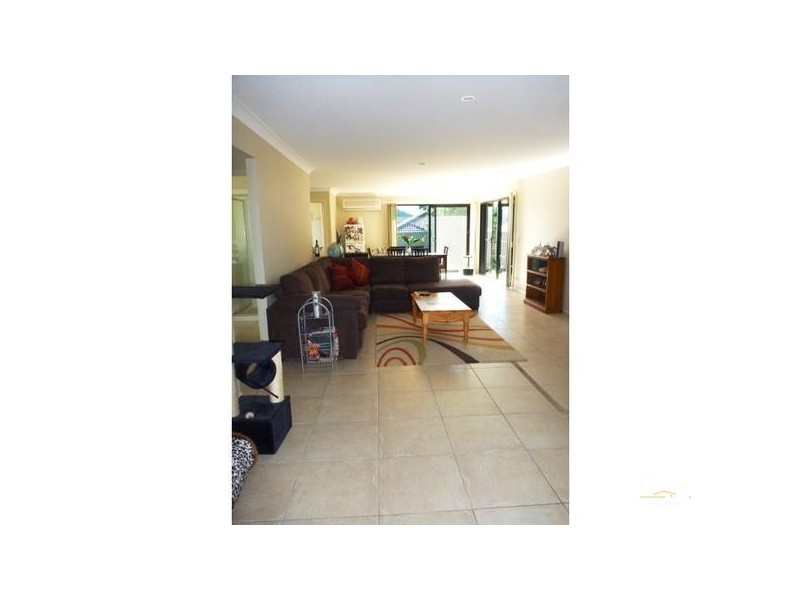 29 Stockdale Street, Pacific Pines QLD 4211