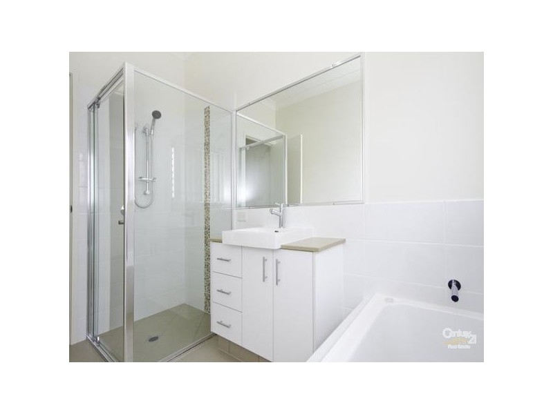 23 Rhodium Drive, Hope Island QLD 4212