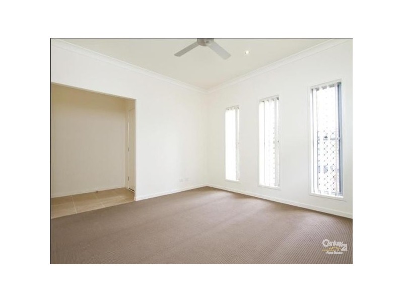 23 Rhodium Drive, Hope Island QLD 4212