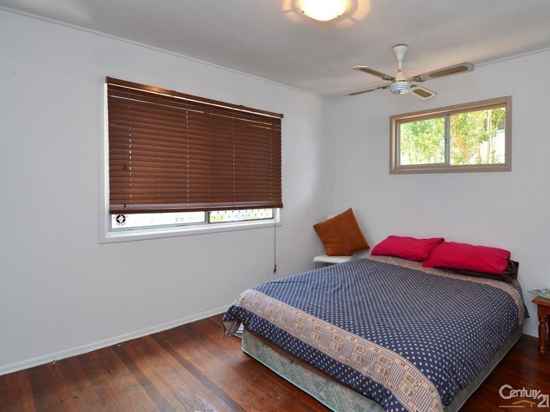 53 Dolphin Avenue, Mermaid Beach QLD 4218